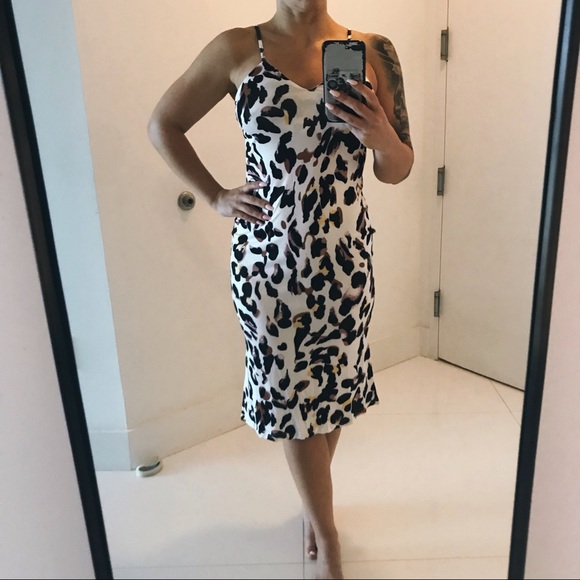 Dresses & Skirts - ✨Last✨Leopard Slip Dress